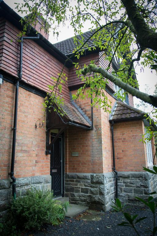 Gasthaus Gregynog Hall Tregynon Exterior foto