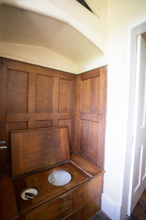 Gasthaus Gregynog Hall Tregynon Exterior foto